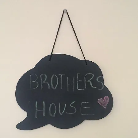 Brother'S House Faro Exterior photo